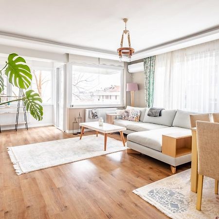 Vibrant Flat With Balcony In Maltepe Apartamento Estambul Exterior foto