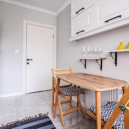 Vibrant Flat With Balcony In Maltepe Apartamento Estambul Exterior foto