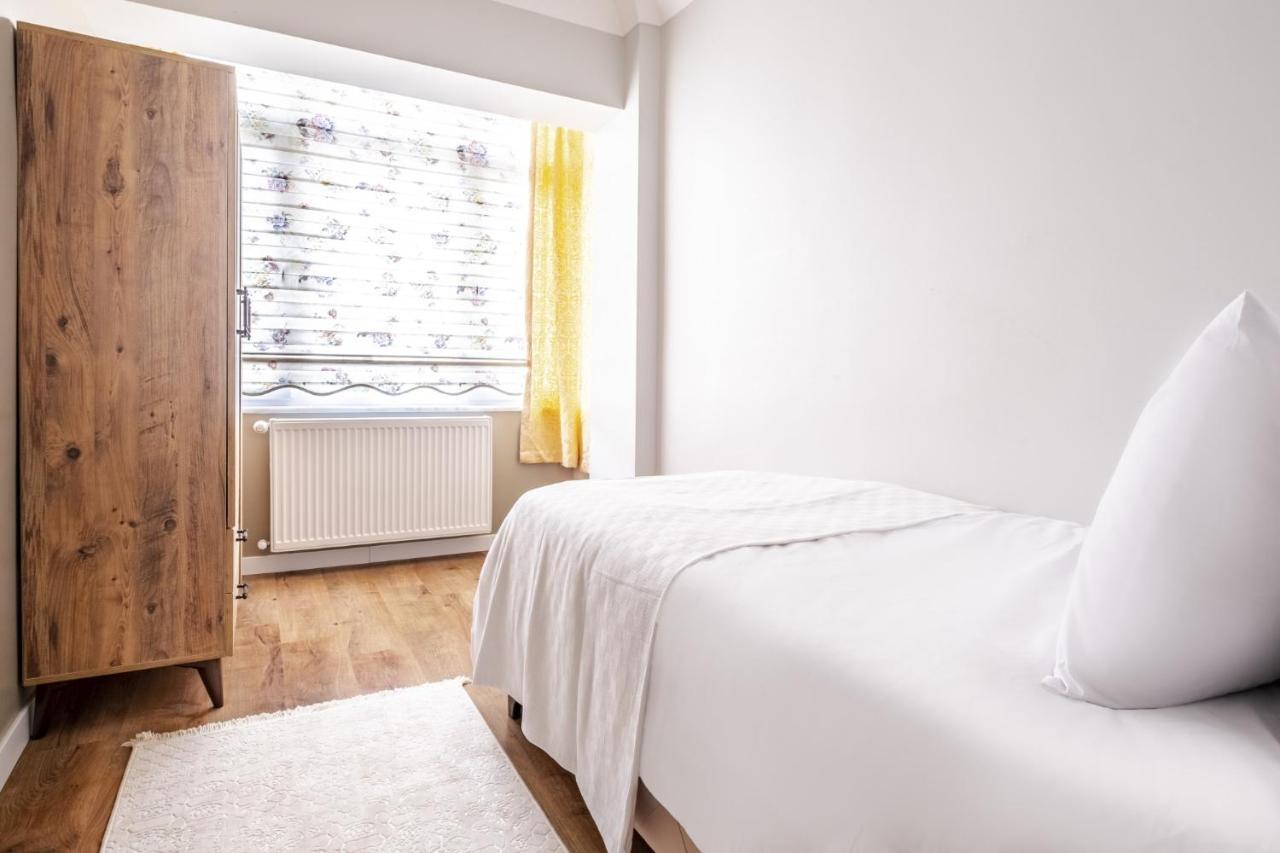 Vibrant Flat With Balcony In Maltepe Apartamento Estambul Exterior foto